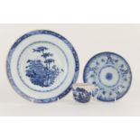 Chinese blue and white export plate, Kangxi (1662-1722), decorated with peony and bamboo, 23cm; also