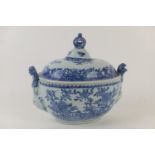 Chinese export blue and white tureen and cover, Qianlong (1736-95), the domed cover surmounted