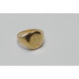 18ct gold initialled signet ring (worn and unmarked), size K, weight approx. 6.5g