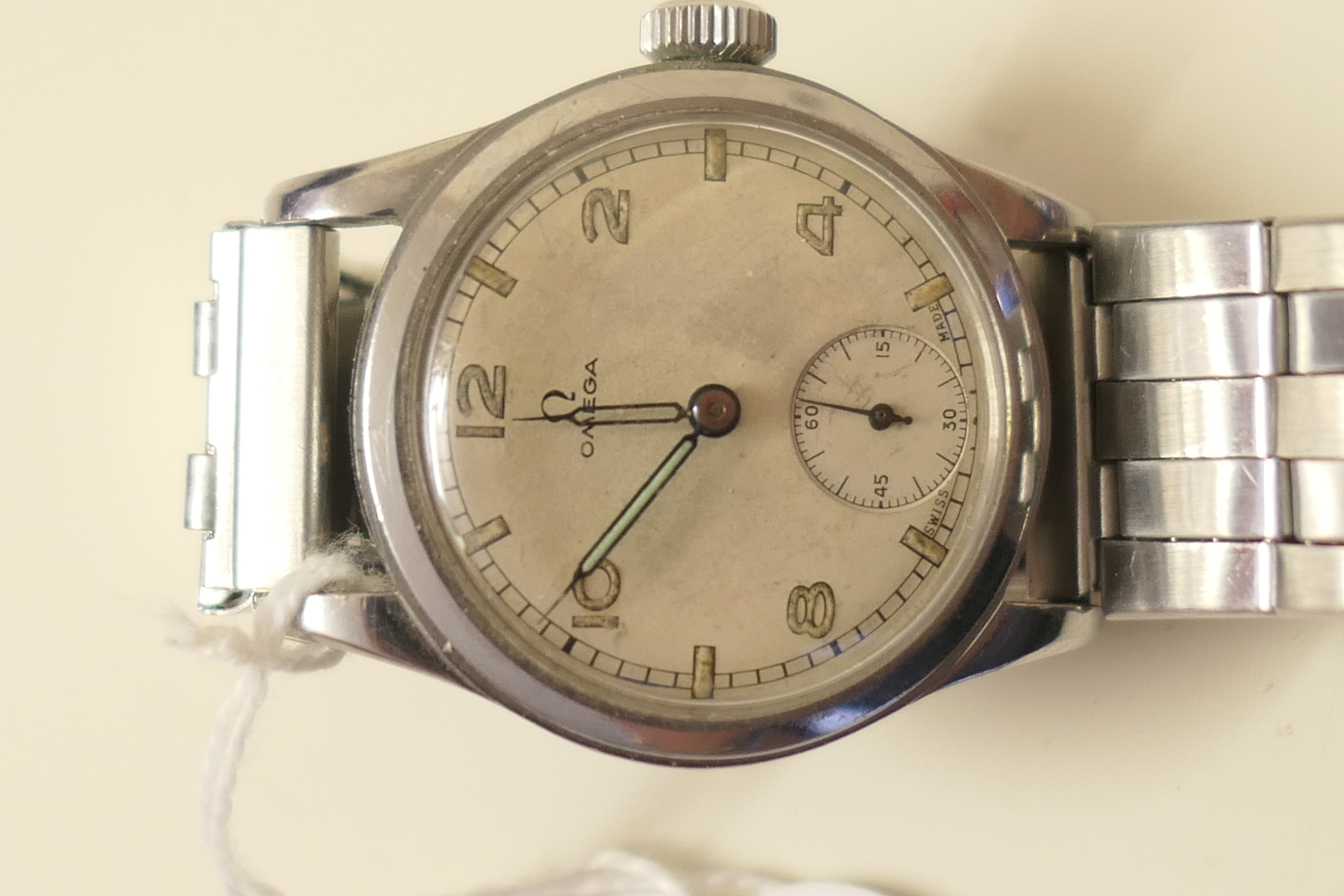 Omega stainless steel gent's vintage wristwatch, 25mm dial with luminous Arabic and baton - Image 2 of 5