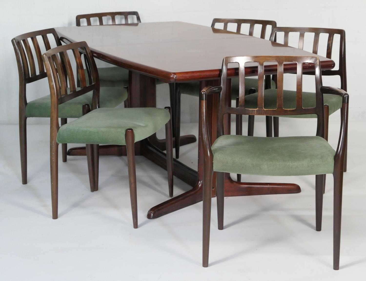 Skovby rosewood dining suite, circa 1970s/80s, comprising extending dining table with extra leaves