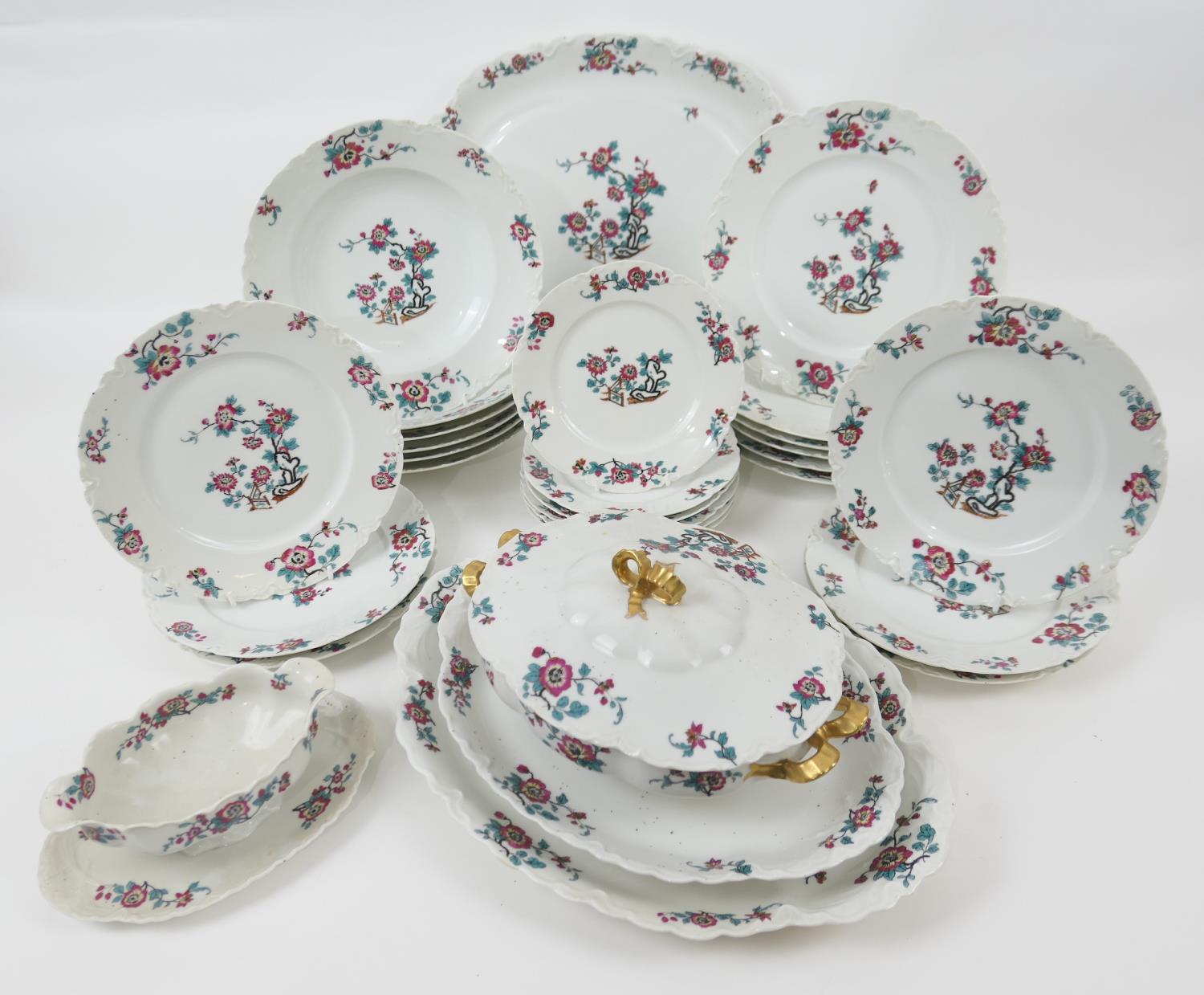 Haviland Limoges part dinner service, early 20th Century, decorated in the rock and fence pattern in