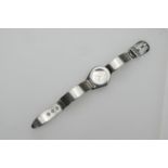 Gucci lady's stainless steel quartz wristwatch, 6700L, currently working, with a recent