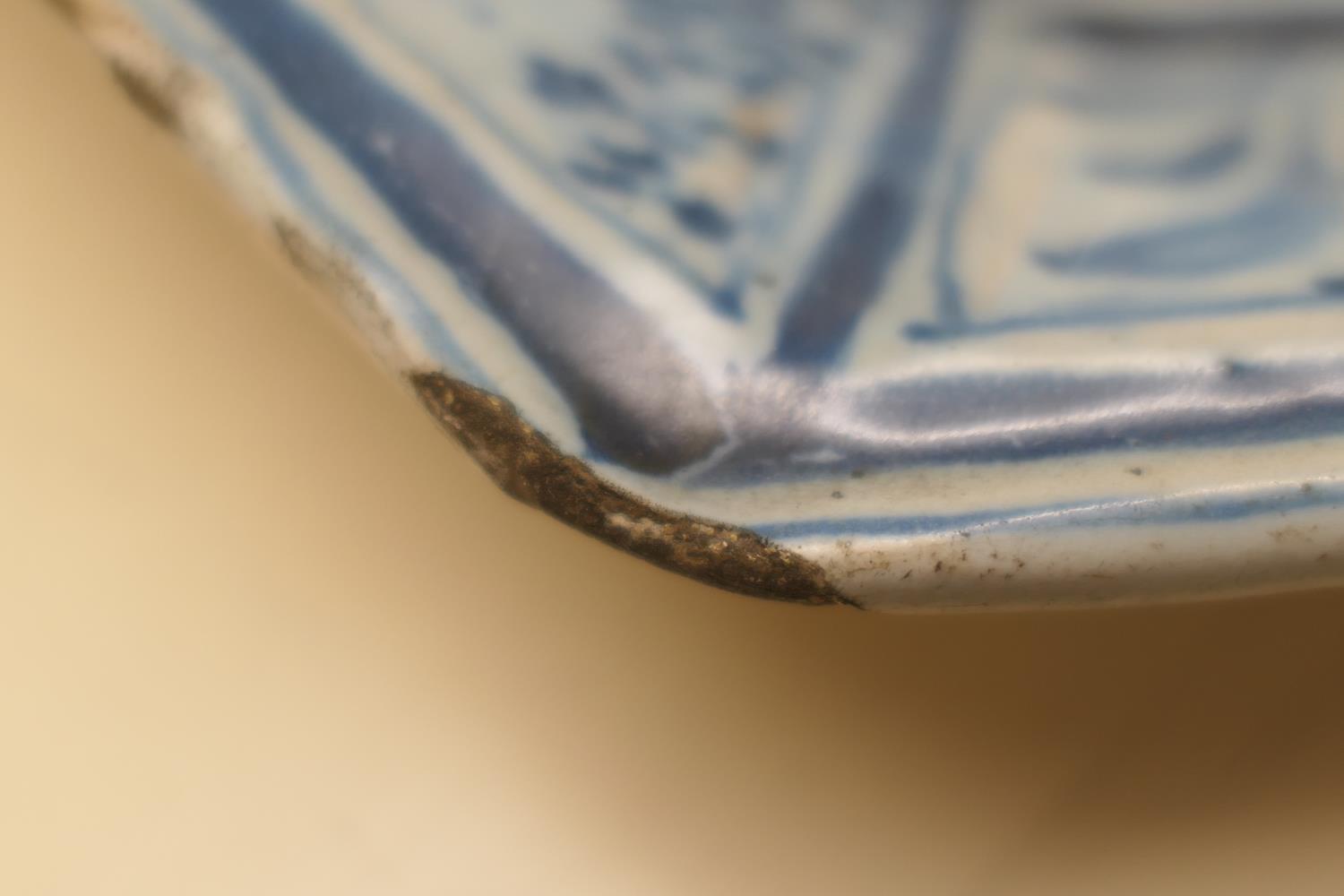 Continental delft blue and white octagonal dish, circa 1650-1700, centred with a hawk and bordered - Image 3 of 9