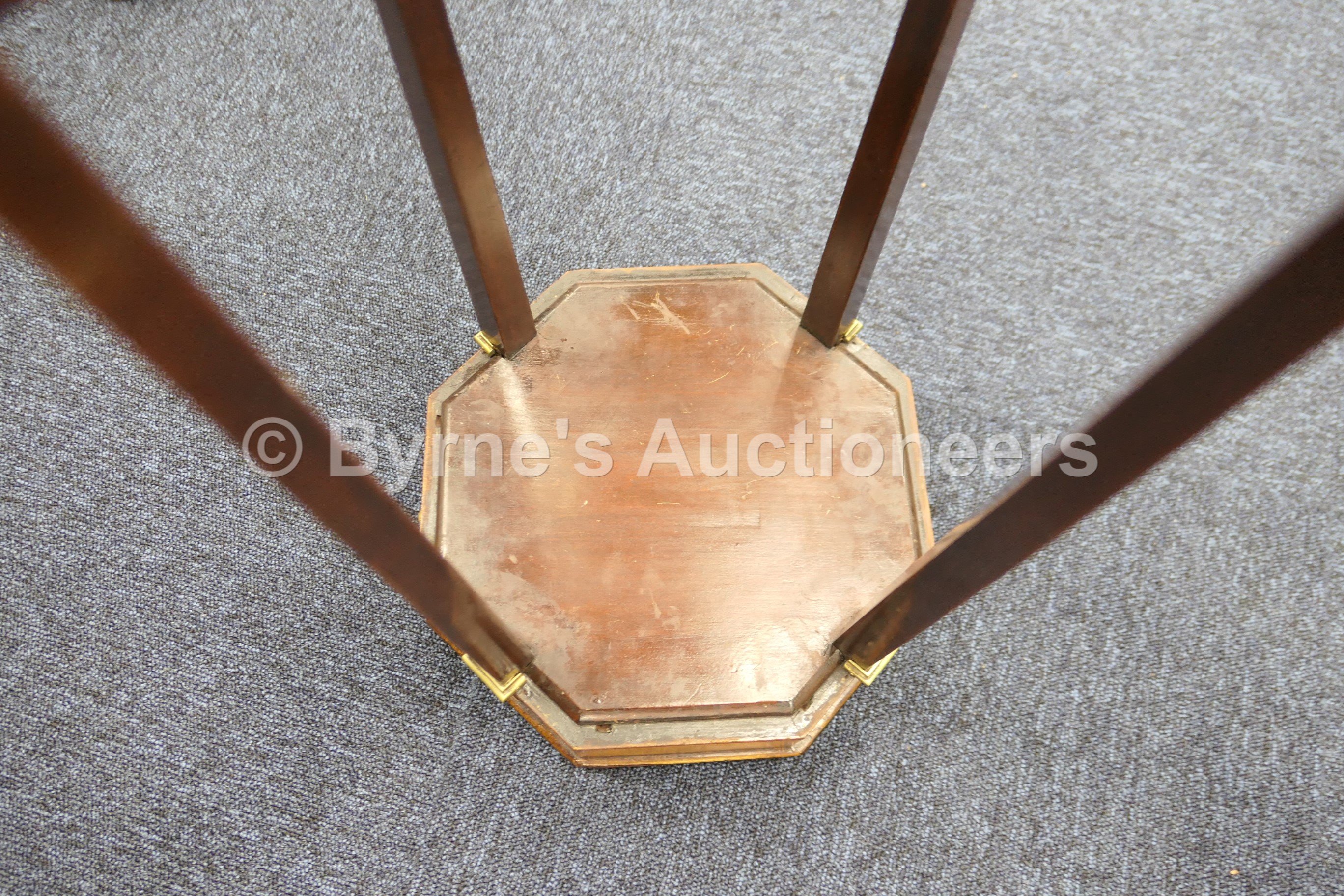 Sheraton Revival mahogany and marquetry kettle stand, octagonal top centred with a flowerhead and - Image 6 of 6