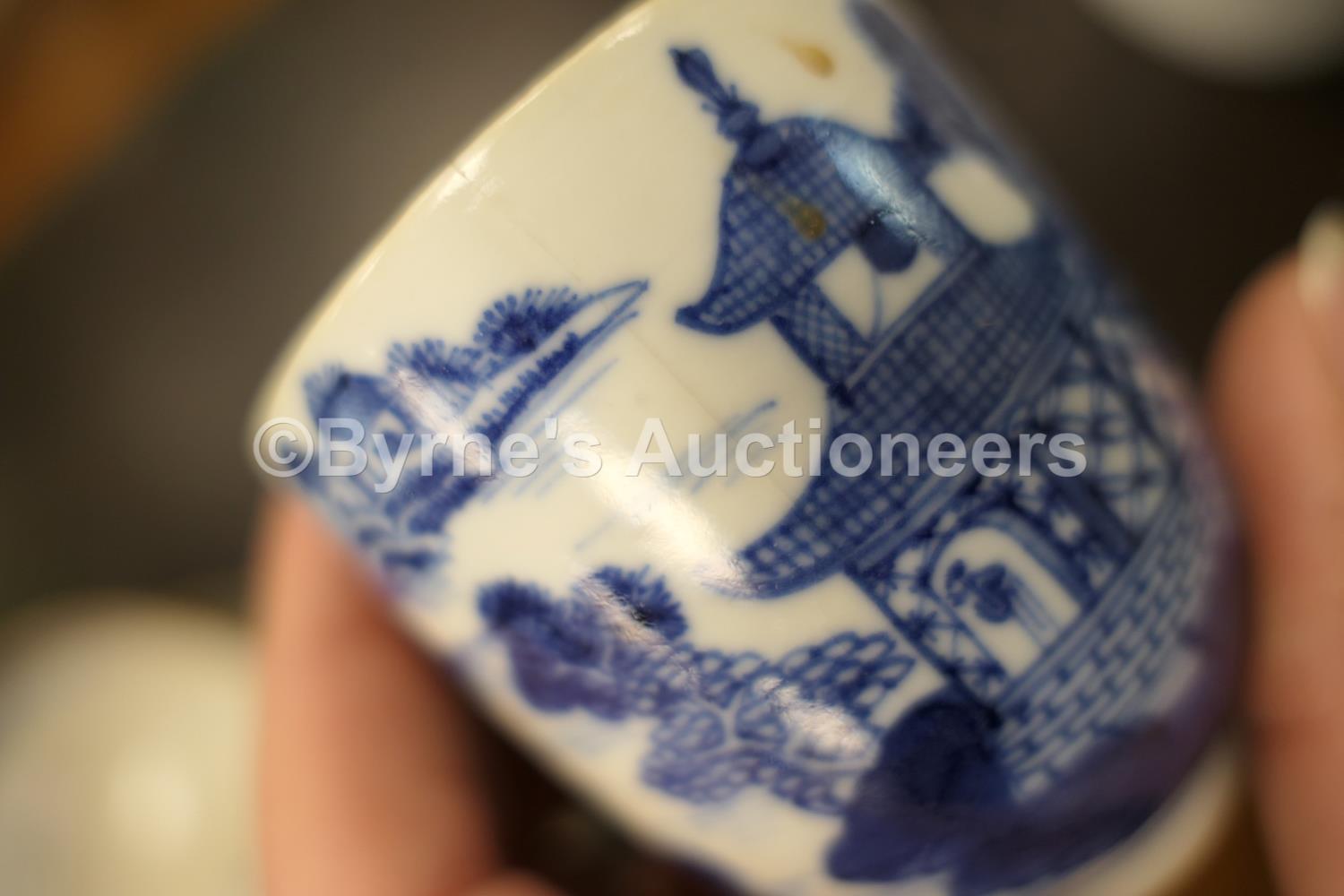 Chinese blue and white teapot and cover, early 19th Century (with damages), height 16.5cm; also a - Image 12 of 17