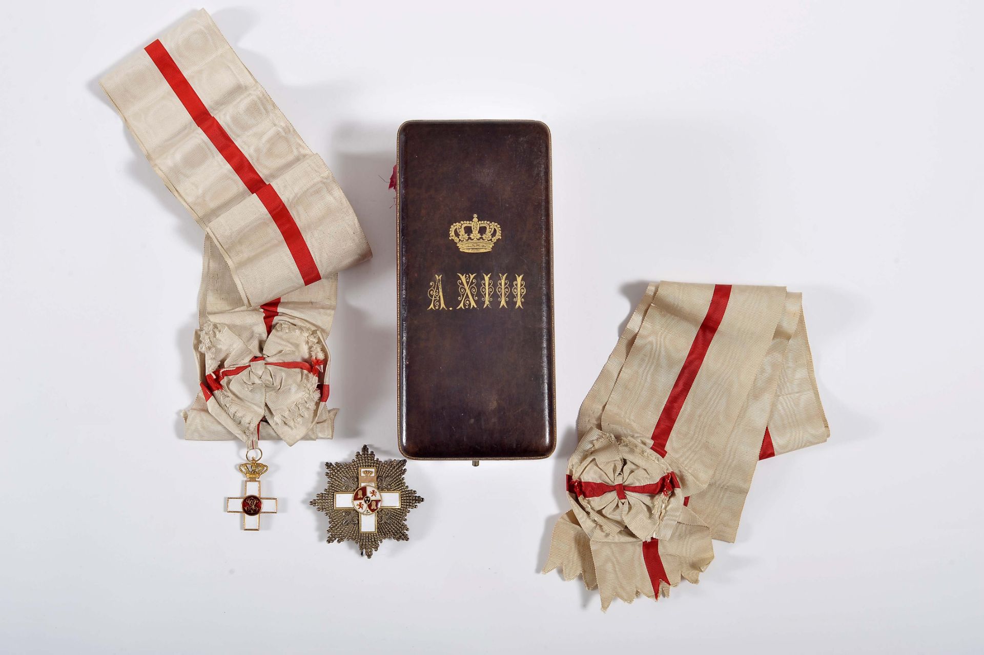 Cross and Grand Cross of the Military Order of Merit (Spain) - Bild 2 aus 3