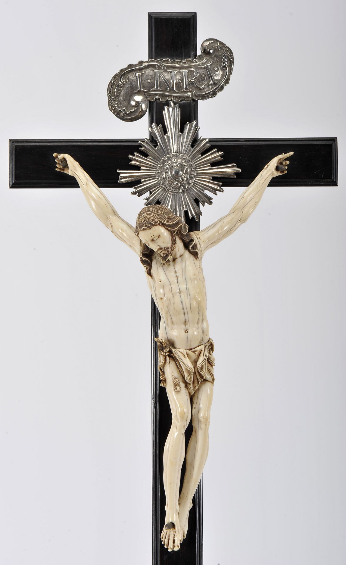 Christ crucified - Image 2 of 3