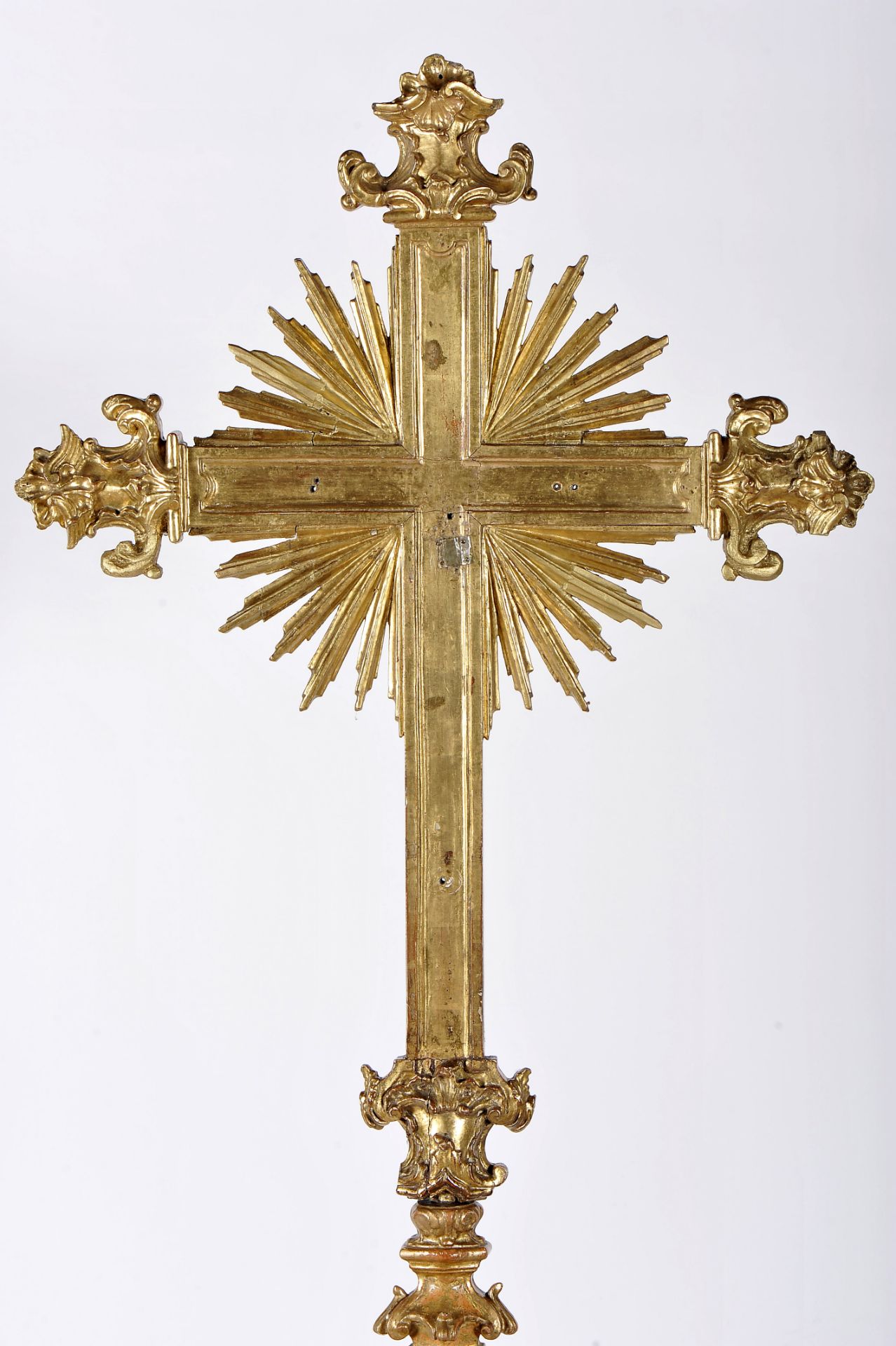 A processional cross in the shape of a torchère - Image 2 of 2