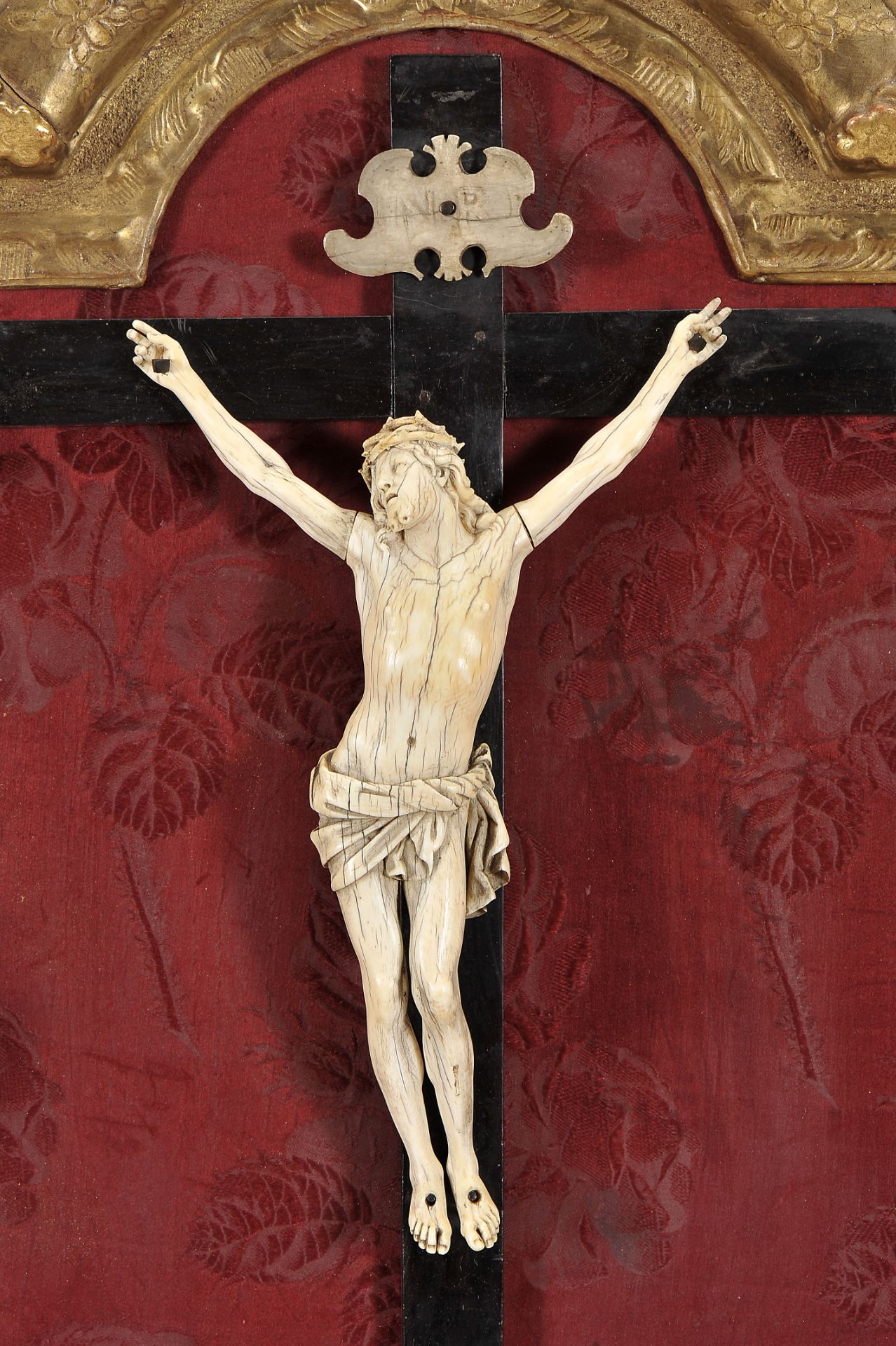 Christ crucified - Image 2 of 3