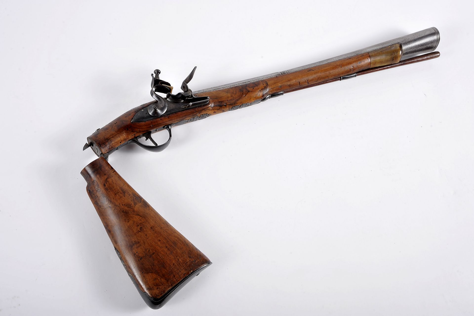 A flintlock blunderbuss with folding stock - Bild 2 aus 5