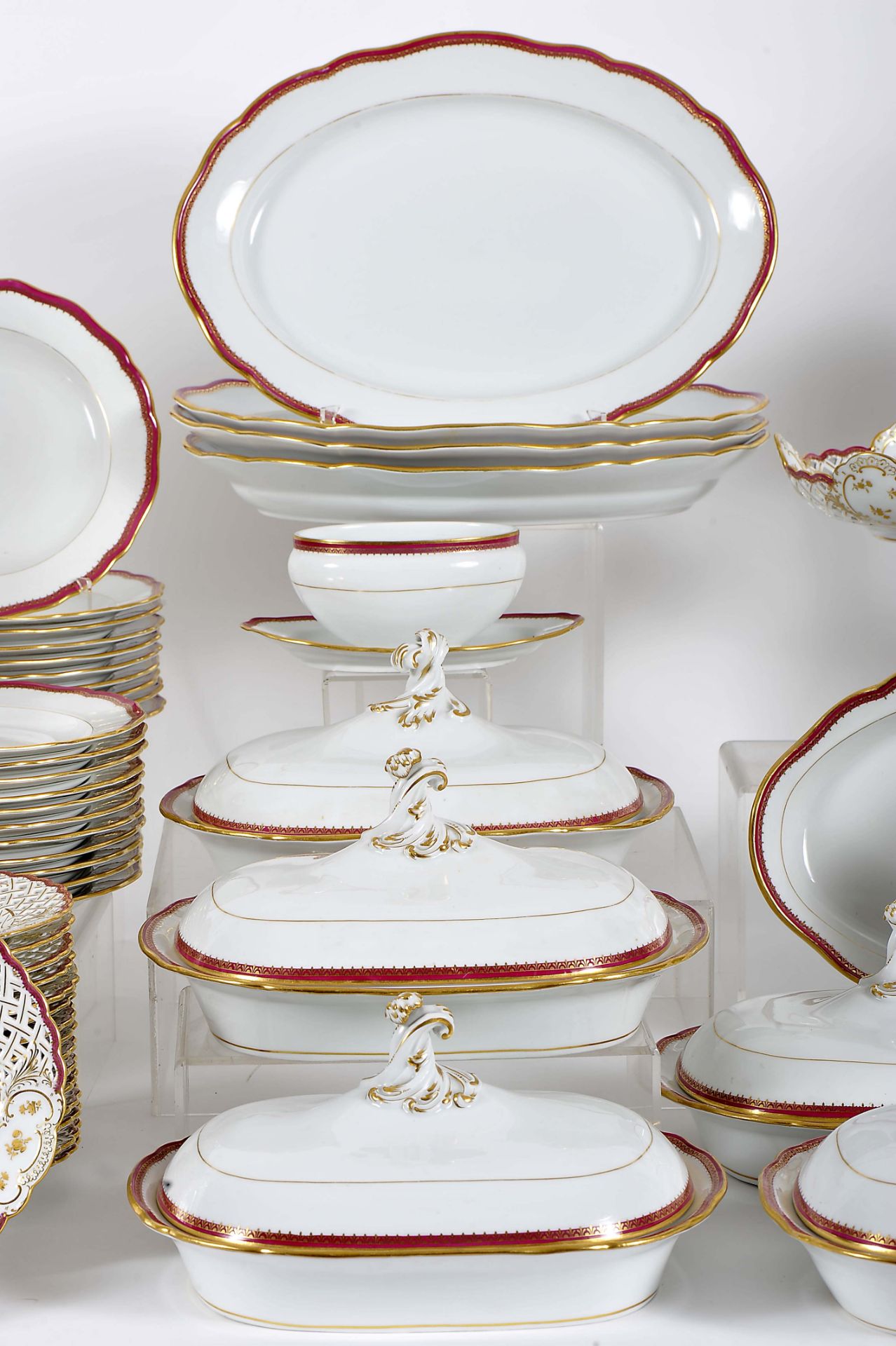 A tableware - Image 2 of 5