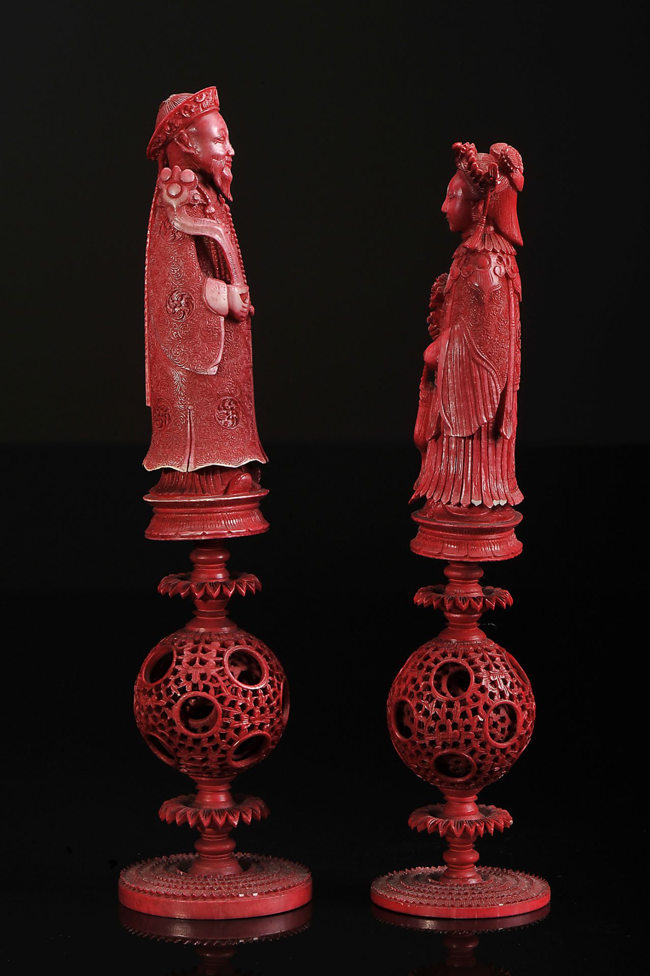 "Emperor" and "Empress" chess pieces based on "Ball of happiness" - Image 4 of 4