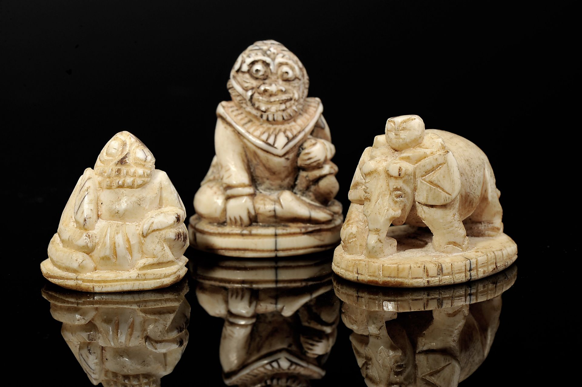 Chess pieces - Image 5 of 10