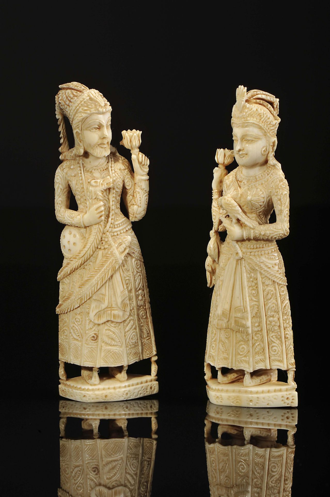 Chess Pieces Mughal Emperor and Empress - Image 4 of 4