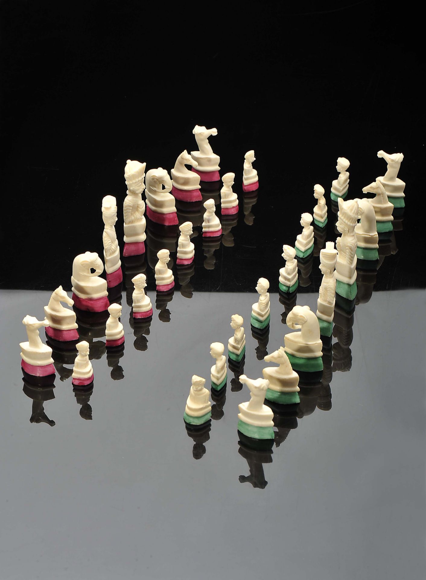 Chess pieces - Image 7 of 9