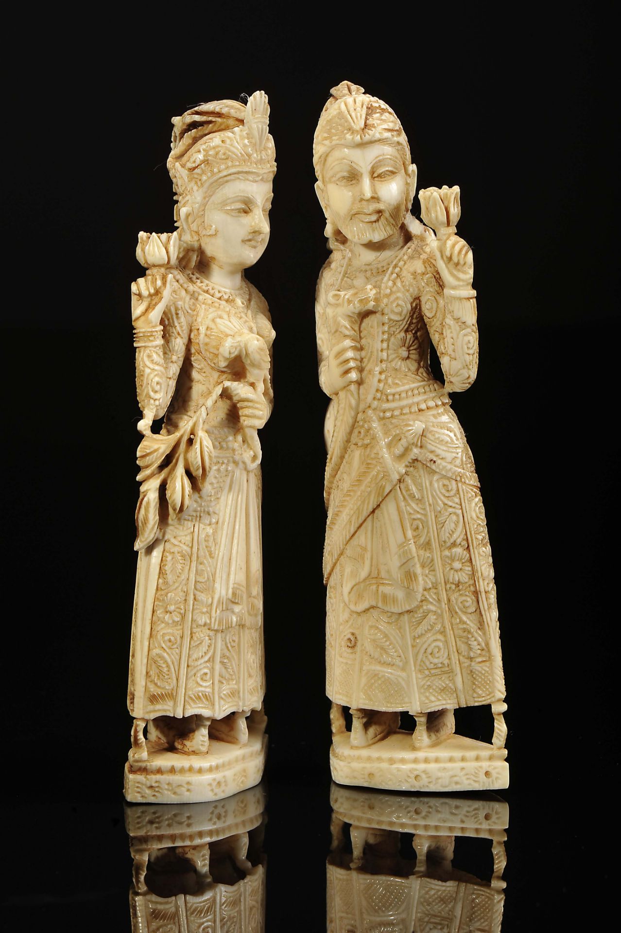 Chess Pieces Mughal Emperor and Empress - Image 3 of 4