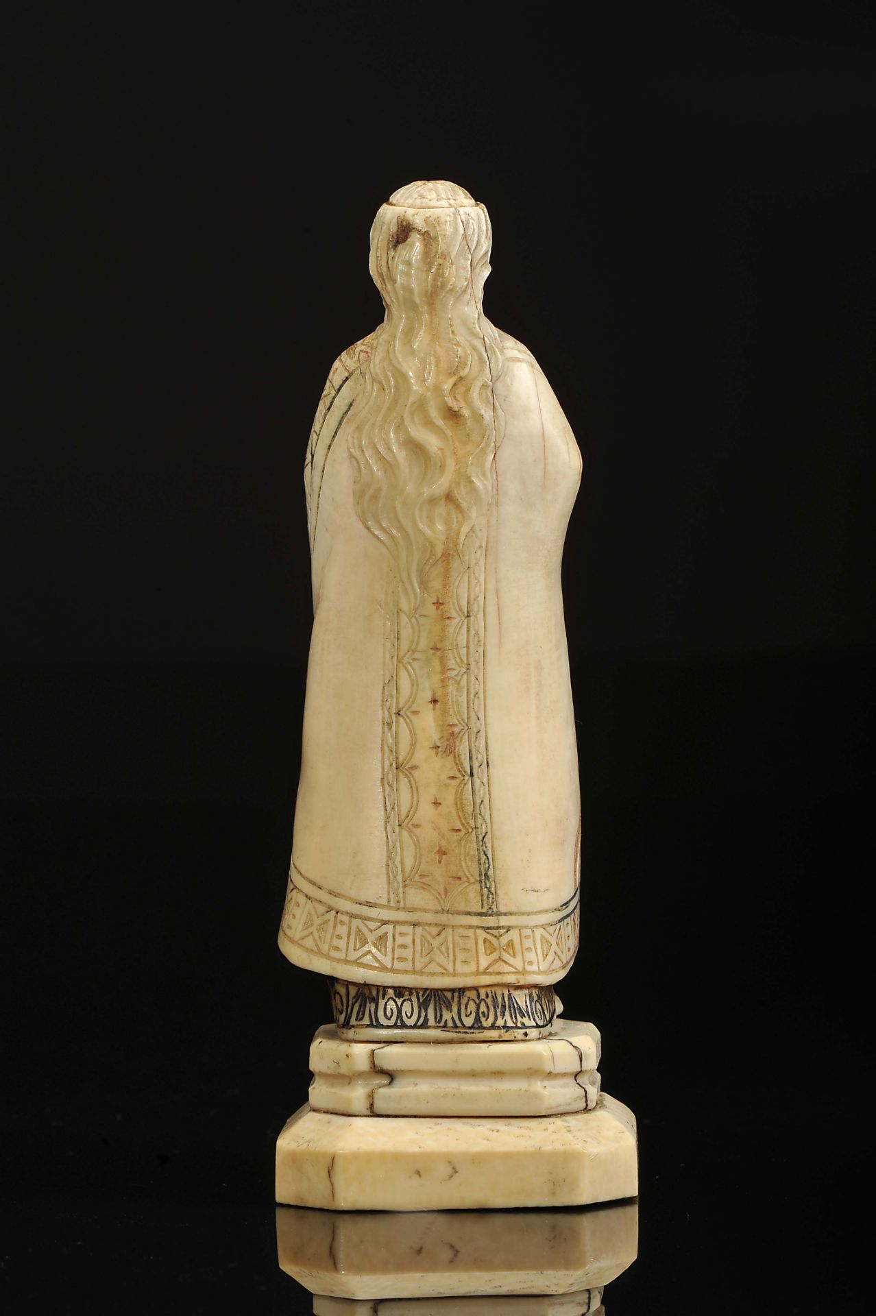 Chess Piece, "Queen" - Image 3 of 4