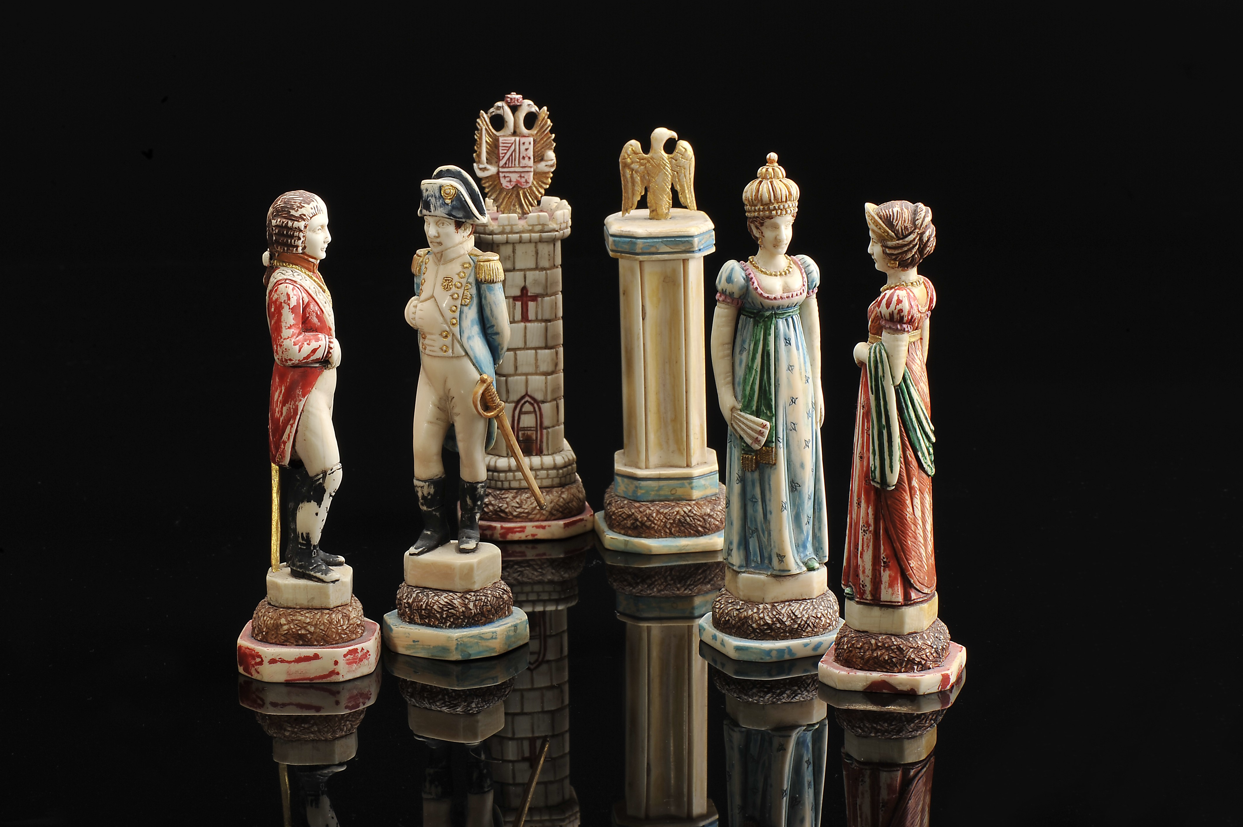 Chess pieces - Image 2 of 20