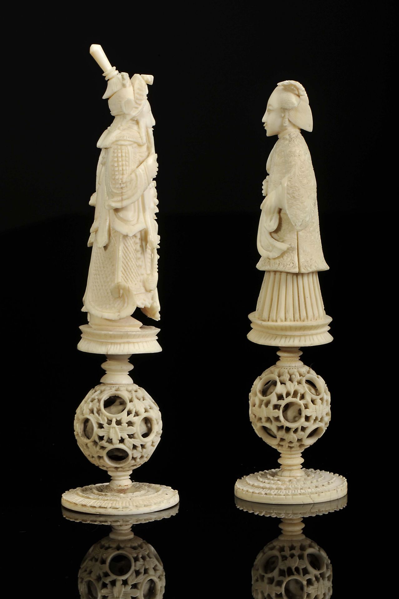 Six Chess Pieces, "Three Kings" and "Three Queens" on "Ball of happiness" - Image 5 of 7