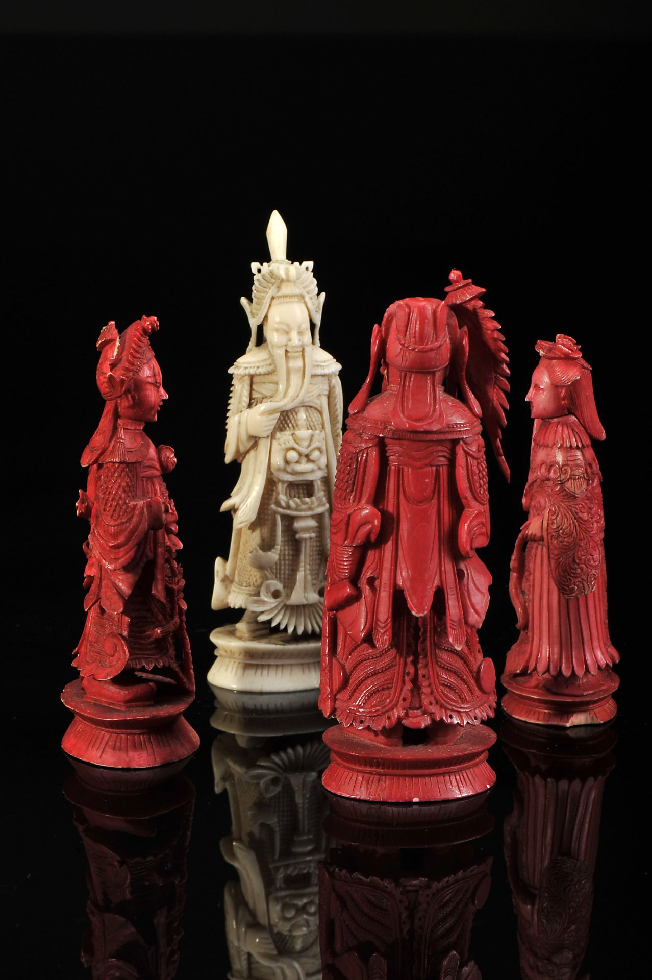 Eight Chess Pieces, "Four Kings" and "Four Queens" - Image 2 of 4