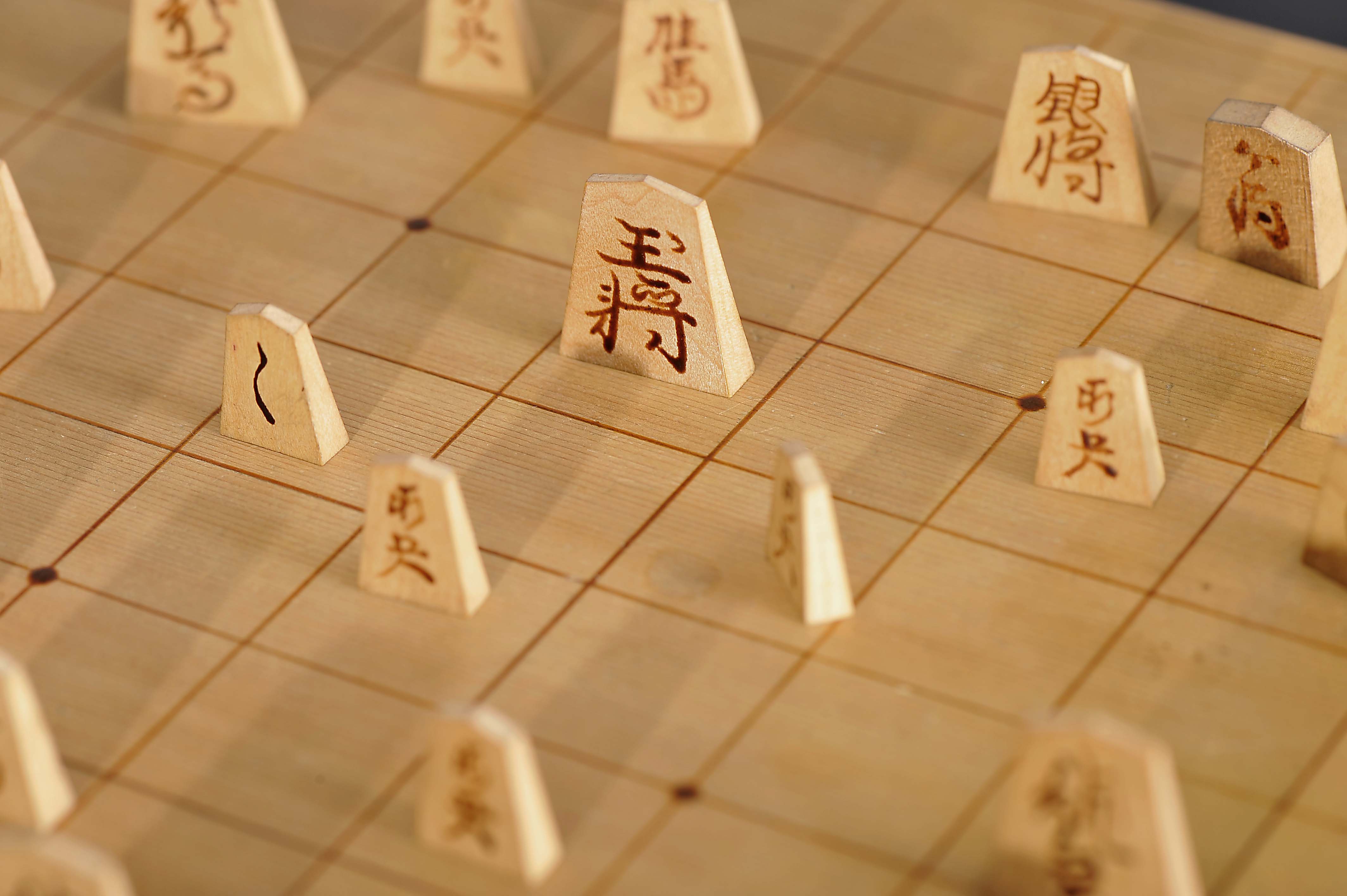 Shogi table/board with forty pieces in "Tomobako" box - Image 15 of 17