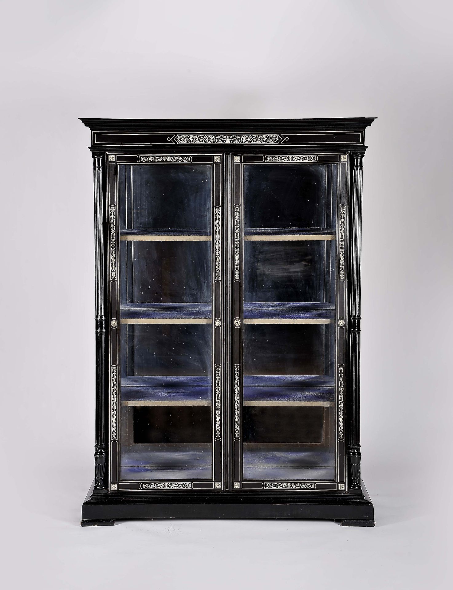 A display cabinet