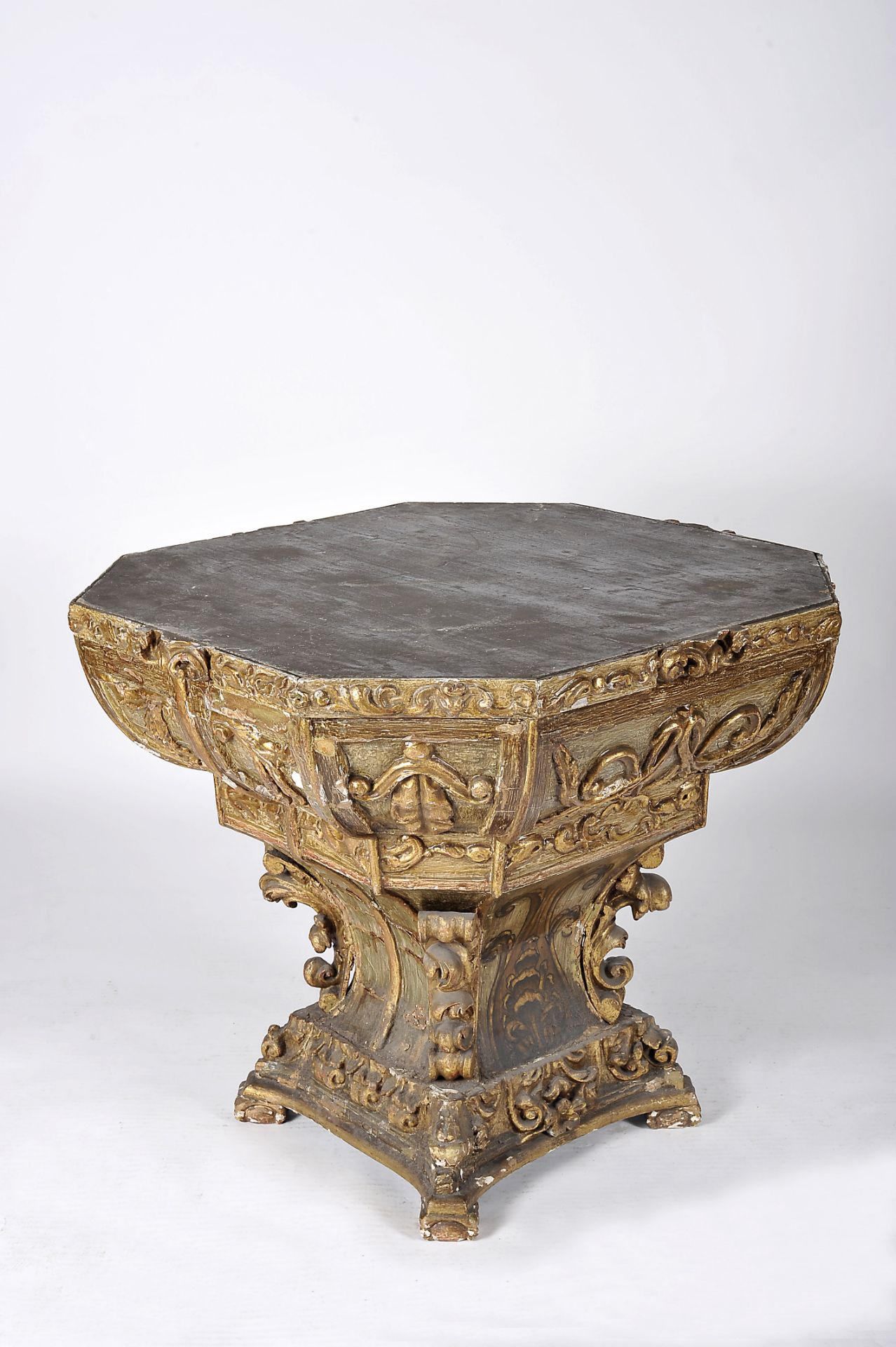 An octagonal baptismal font's structure - Image 2 of 3