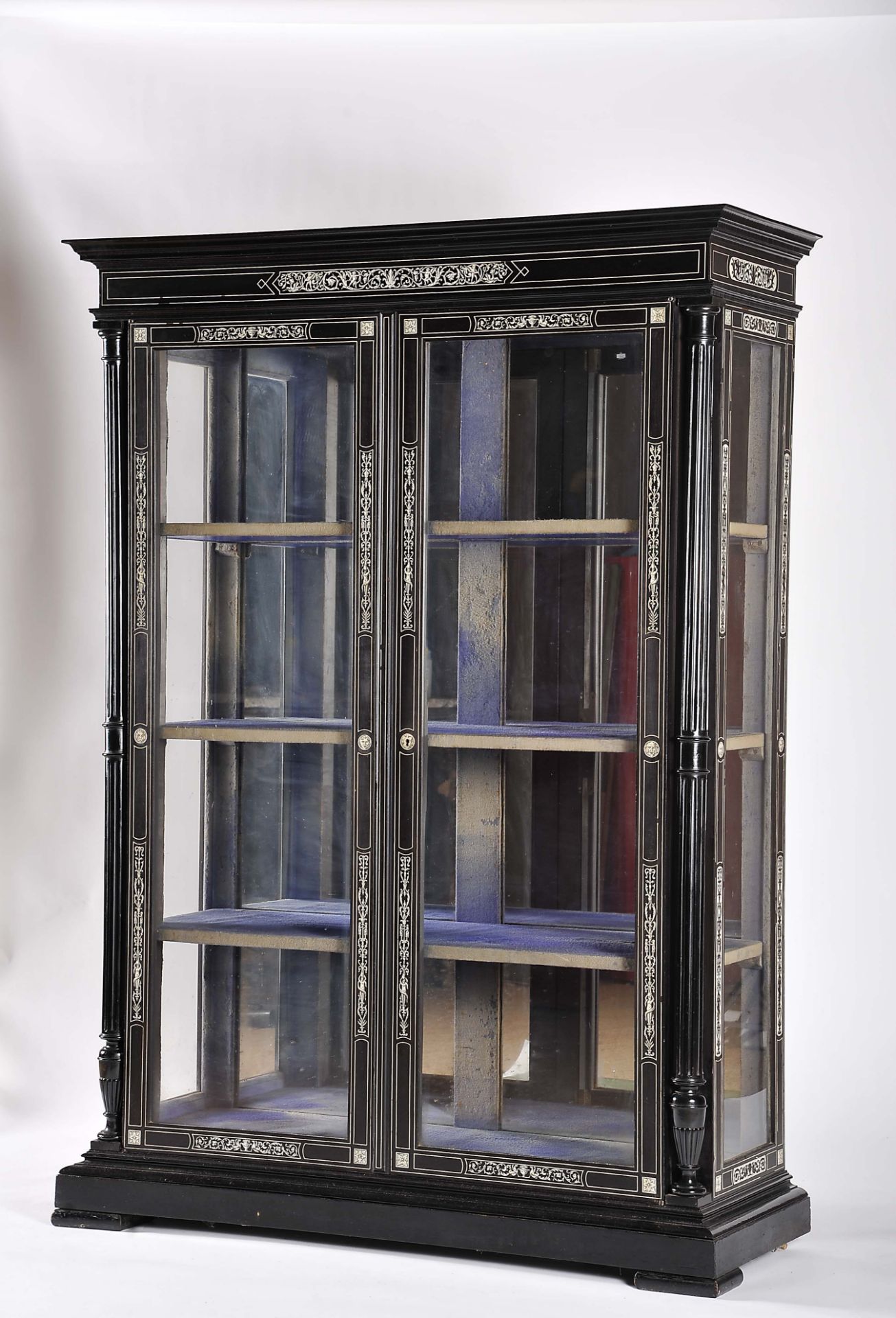 A display cabinet - Image 3 of 5