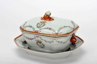 A tureen with stand