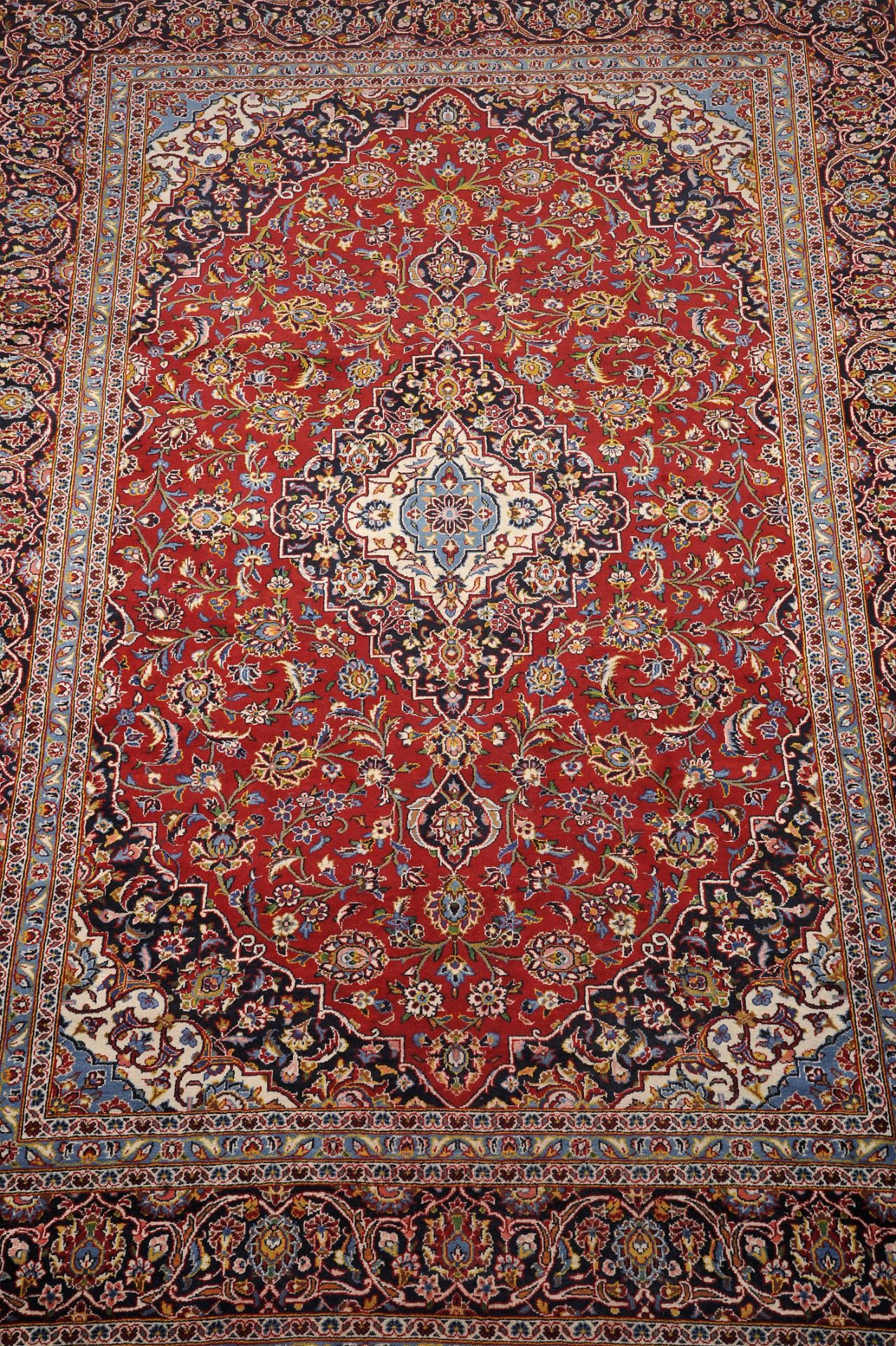 A "Keshan" carpet - Image 2 of 6