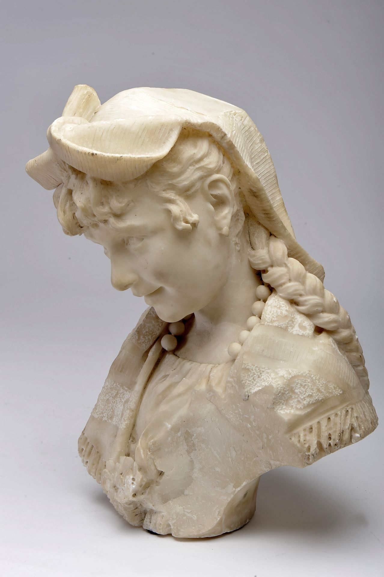 A female bust - Image 3 of 3