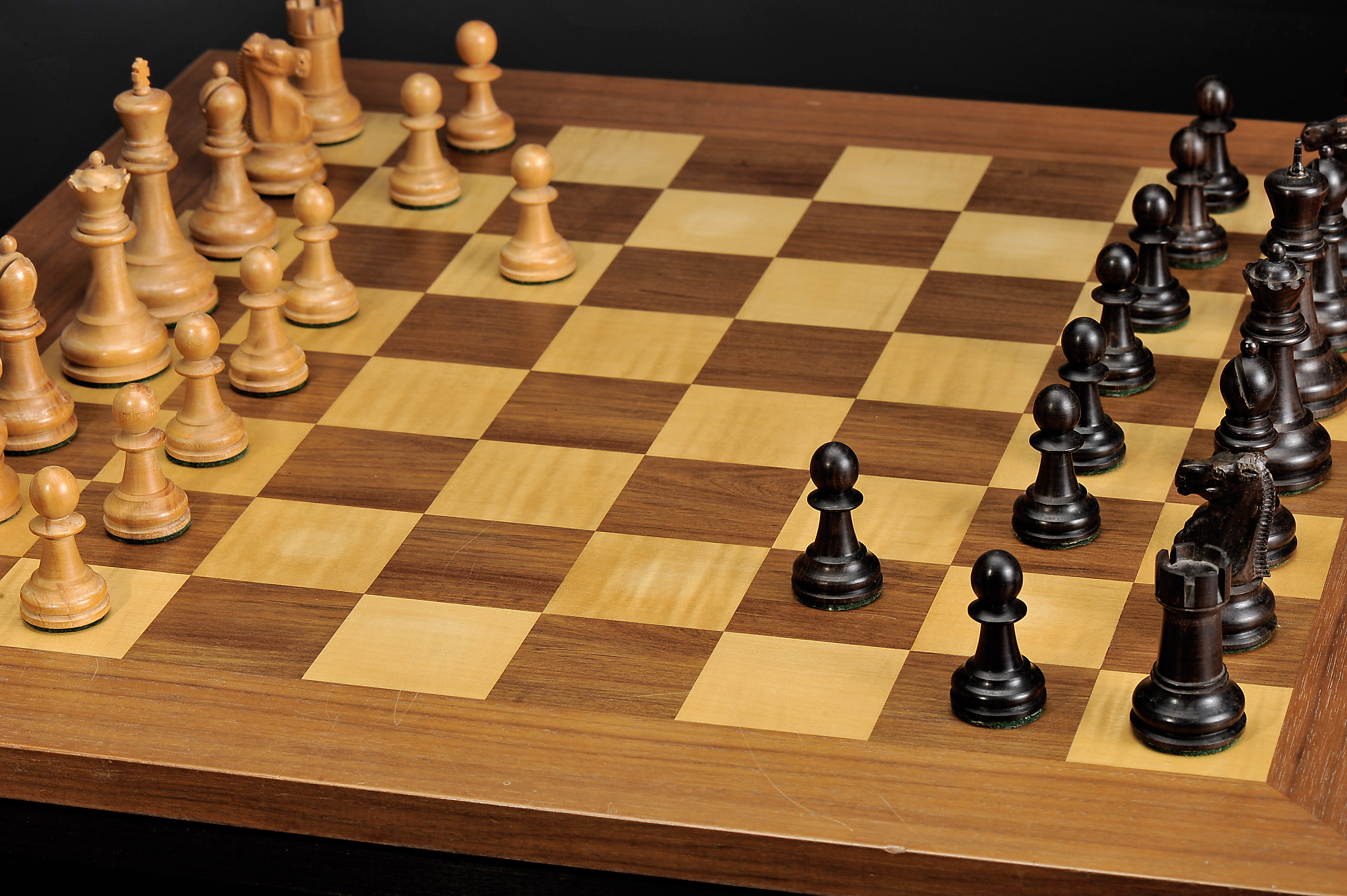 Chess pieces and board JOHN JAQUES AND SON - STAUNTON model - Image 3 of 7