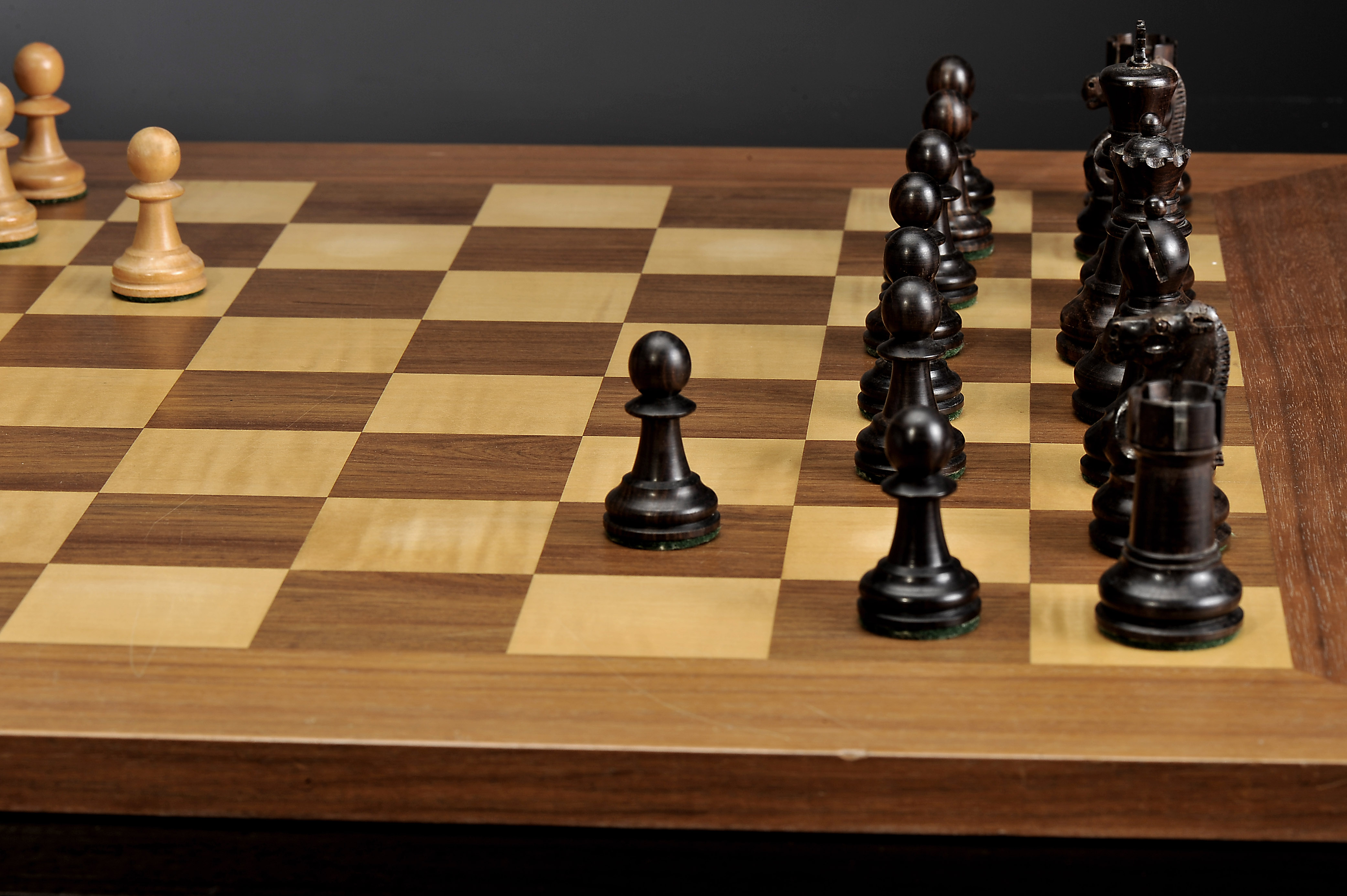 Chess pieces and board JOHN JAQUES AND SON - STAUNTON model - Image 2 of 7