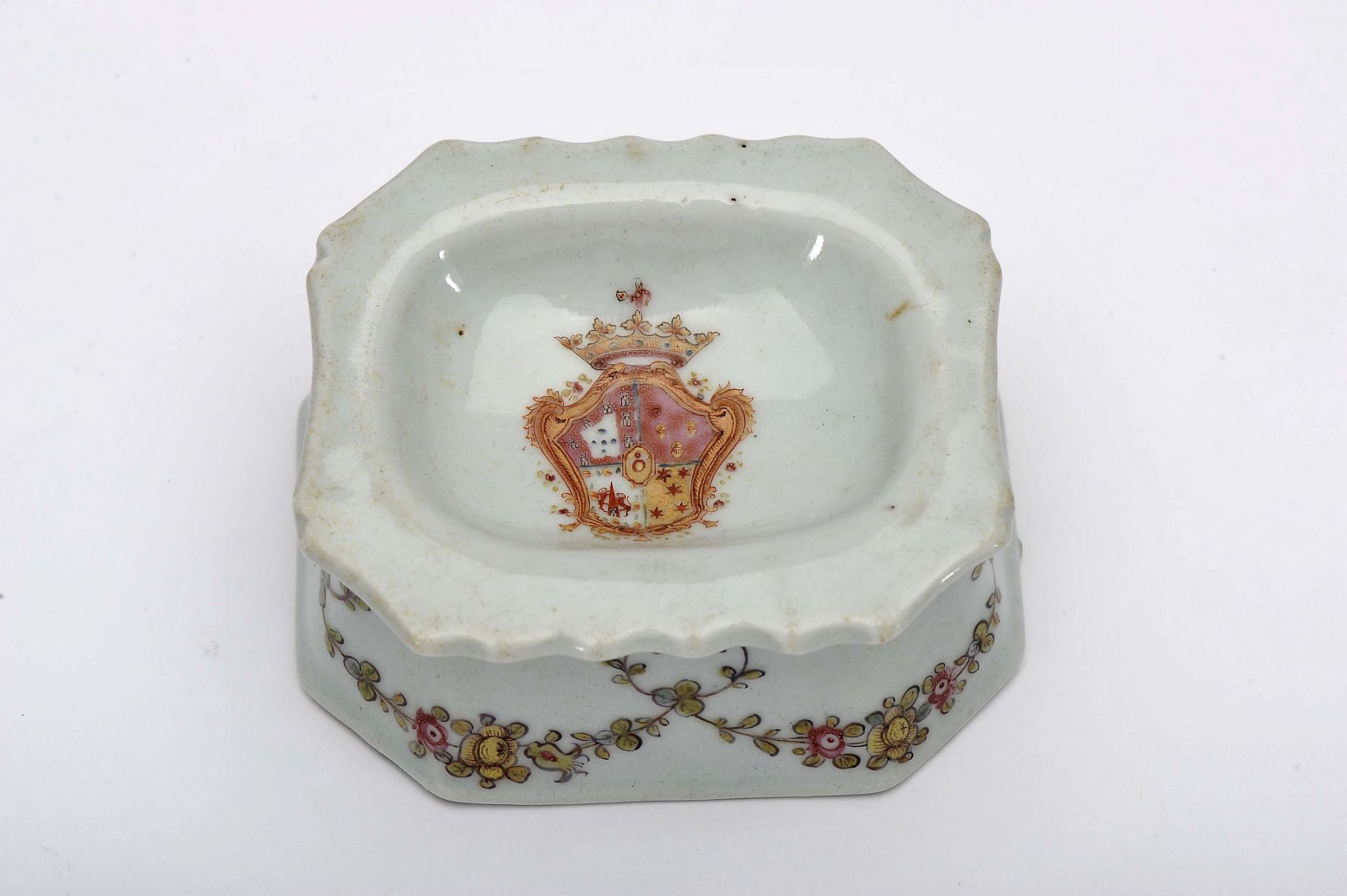 A scalloped salt cellar - Image 2 of 2