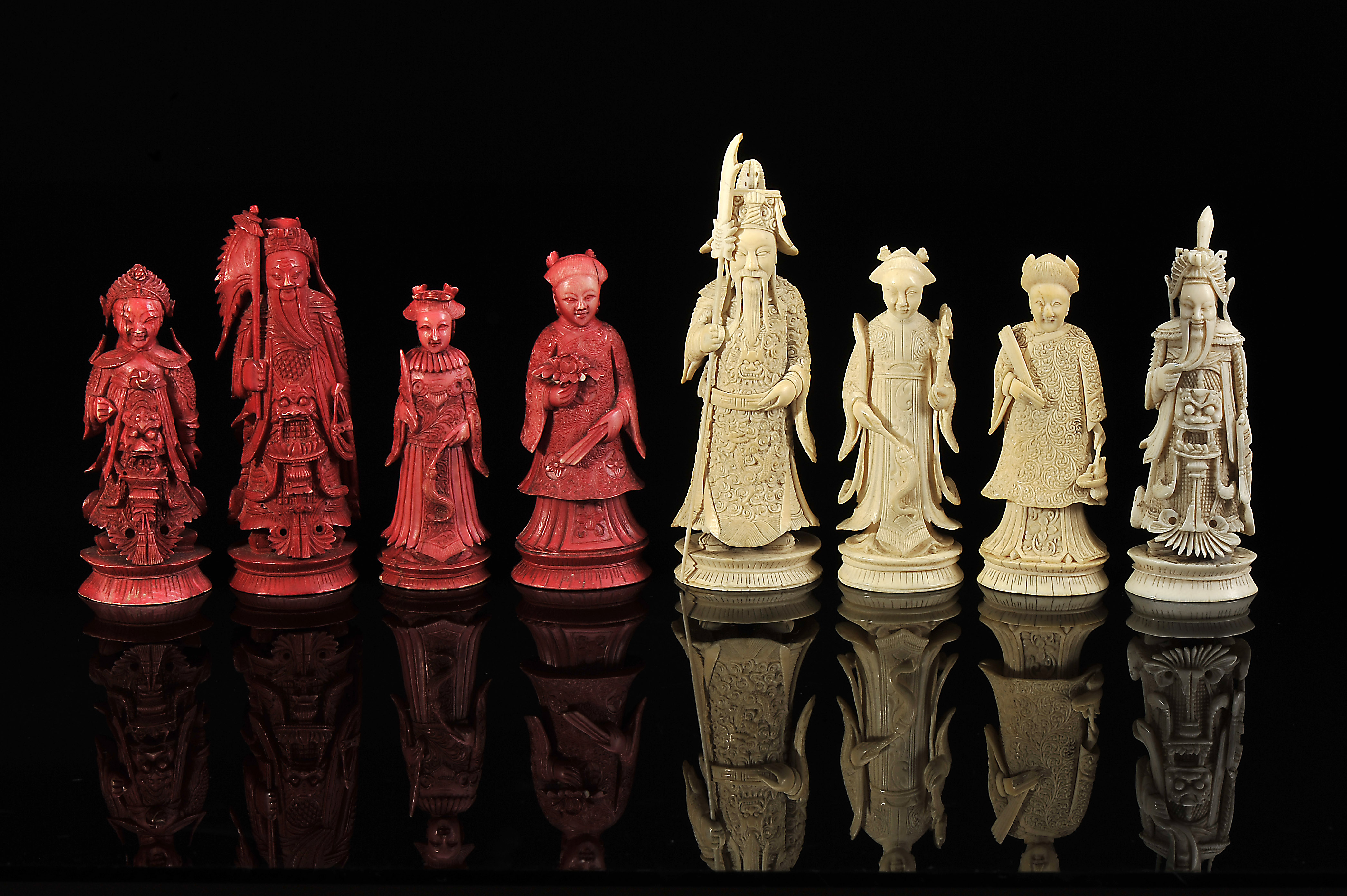 Eight Chess Pieces, "Four Kings" and "Four Queens"