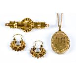 A Quantity of 9ct Gold, Modern, comprising - locket on fine chain, bar brooch, and pair of