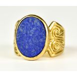 A 9ct Gold Gentleman's Lapis Lazuli, Modern, set with an oval lapis lazuli centre stone, size P,