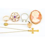A Mixed Lot of Jewellery, comprising - 9ct gold carved cameo, 9ct pearl and gem set brooch, 9ct