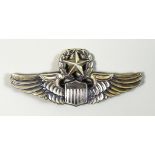 A Pair of World War II USAF Pilot Wings (badge), with some provenance and service record - this item
