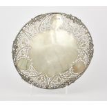 An Elizabeth II Silver Circular Dish, by S & B Ltd., Sheffield, 1964, the mounts cast with