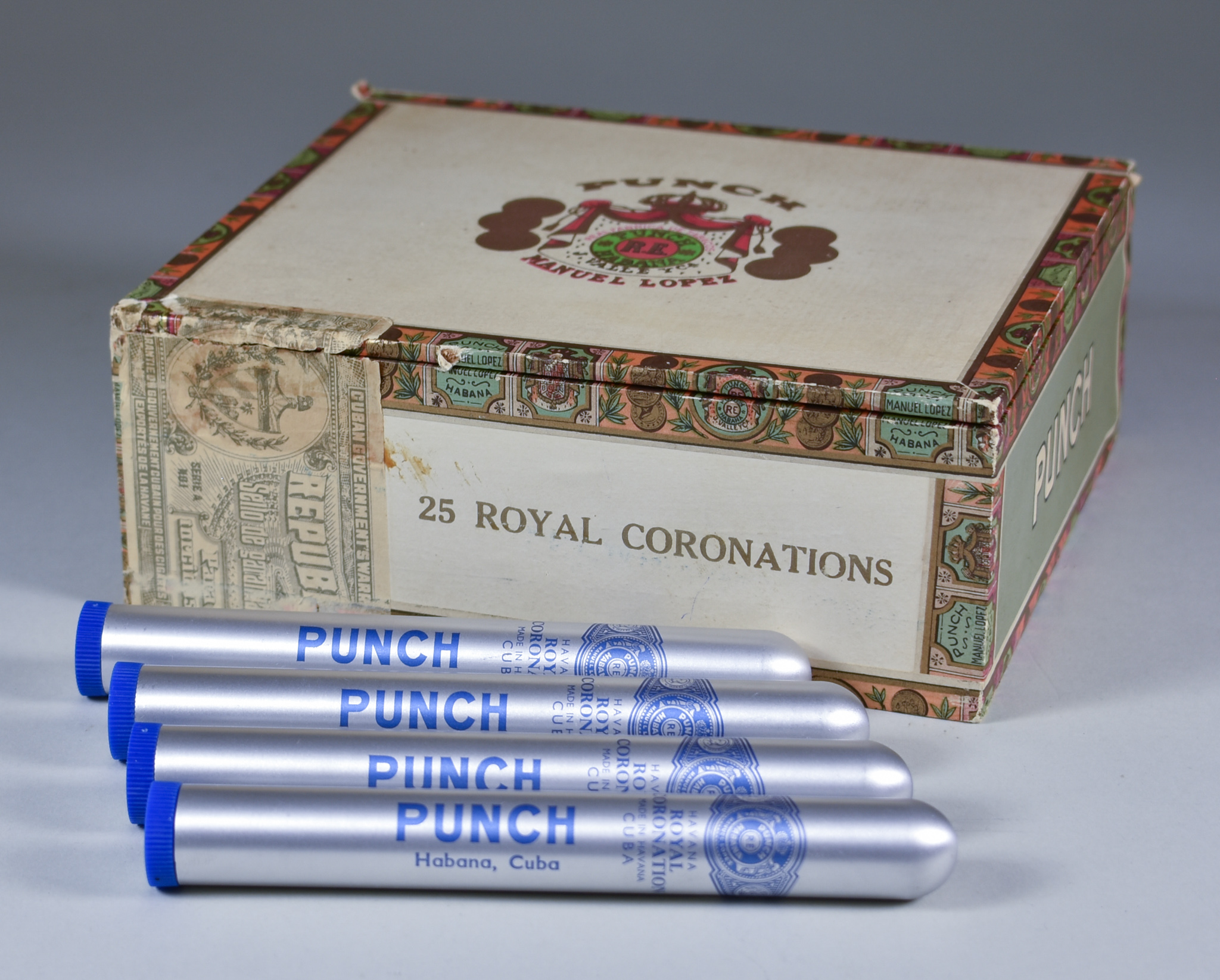 A Box of Seventeen Punch Cuban Cigars (in foil inner containers)