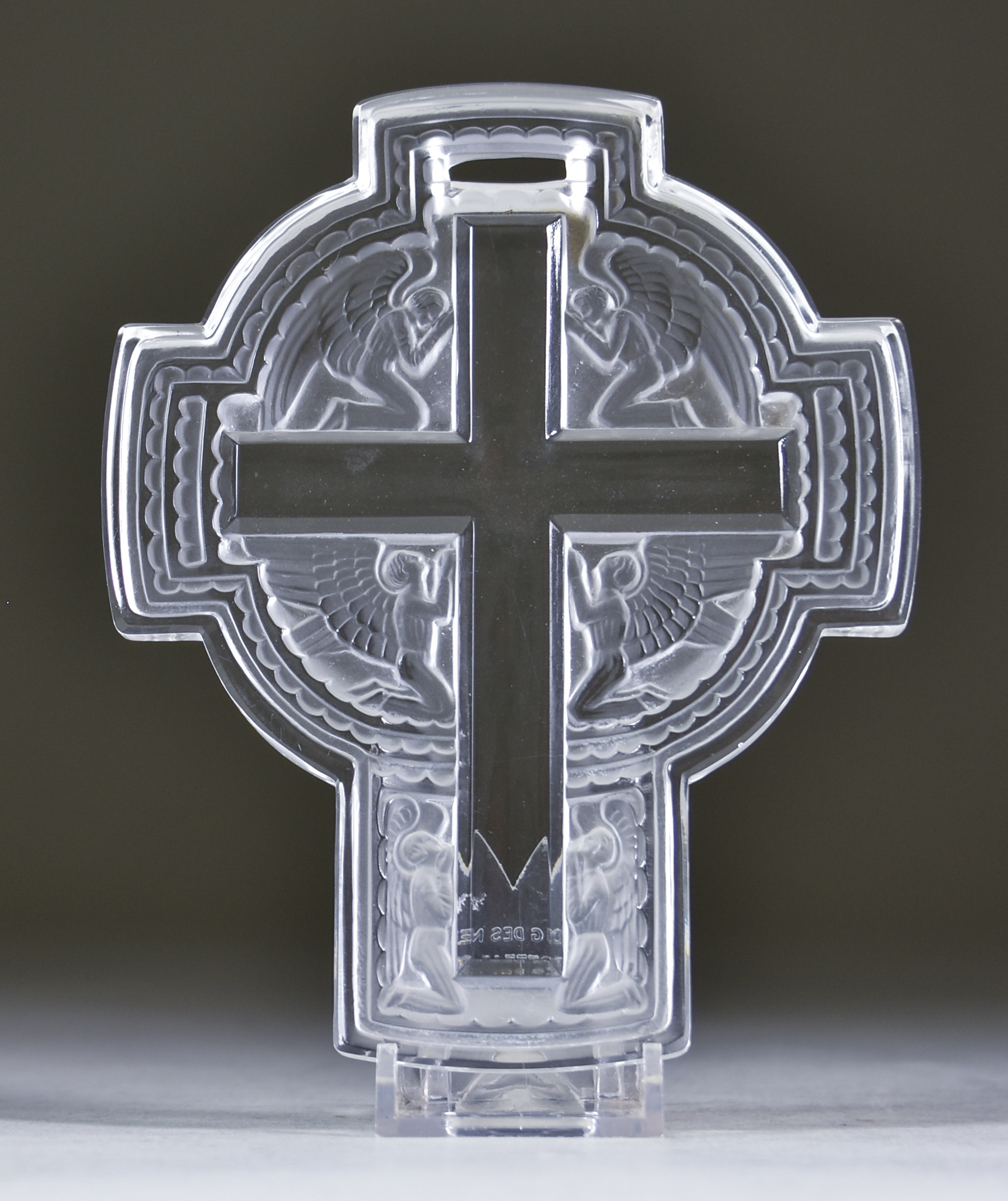 A Lalique "Croix de Berceau aux Angers", Circa 1943/47, in clear and frosted glass, modelled with