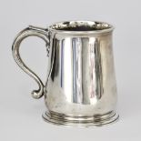 A George I Silver Tankard, by William Fawdery, London 1722, with scroll handle and moulded foot rim,
