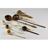 A Small Collection of English Horn, Bone and Wooden Treen Domestic Utensils, including - horn