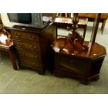 AN INLAID MAHOGANY CORNER TELEVISIONS STAND AND A SIMILAR HI-FI CABINET IN THE FORM OF A FOUR DRAWER