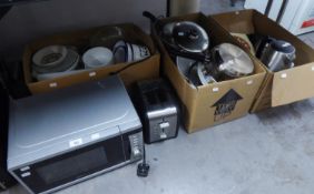 BREVILLE MICROWAVE AND SMALL DOMESTIC ELECTRICAL APPLIANCES, PANS ETC.