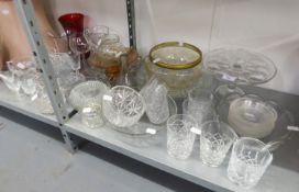 A HEAVY CUT GLASS WATER JUG; CUT GLASS TUMBLERS; WINE GLASSES AND MISC GLASSWARE