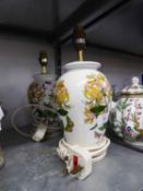 A PAIR OF PORTMERION FLORAL POTTERY VASE TABLE LAMPS (2)