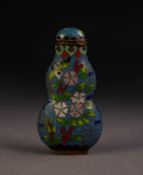 CHINESE ANTIQUE CLOISONNE ENAMELLED SNUFF BOTTLE AND STOPPER, of flattened double gourd shape,